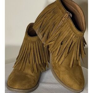 Soda Women's Fringe Moccasin Booties Size 6-6.5 Boho Western Faux Suede